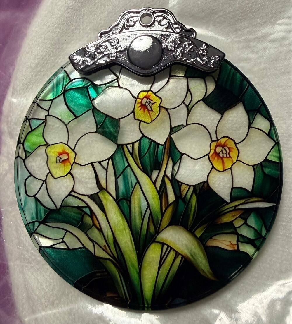 White Daffodil Glass Suncatcher Ornament 3.5” Floral Window Decor
